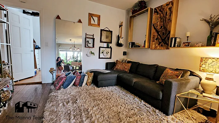 Rented by Compass | media 4