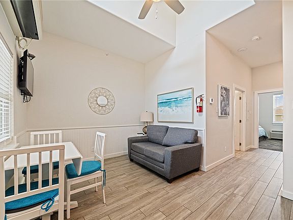 3rd image of 15034 Aruba Dr #205