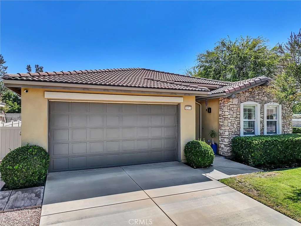 31579 McCartney Dr — Photo 2