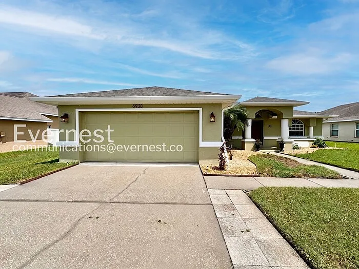6930 Frascati Loop