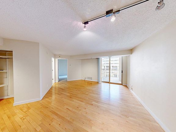 4th image of 7500 Woodmont Ave #S611