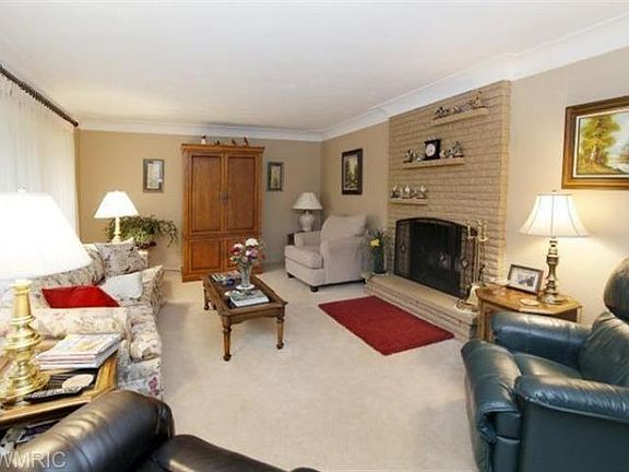 3rd image of 503 E Osterhout Ave