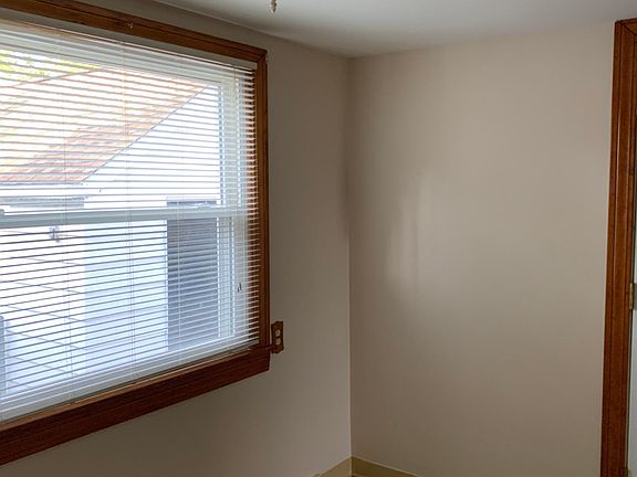 2nd image of 223 E Ford Ave