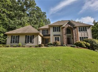 11 Lands End Rise, Pittsford, NY 14534