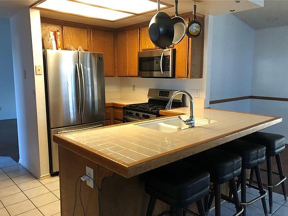 4th image of 15101 Wavecrest Dr