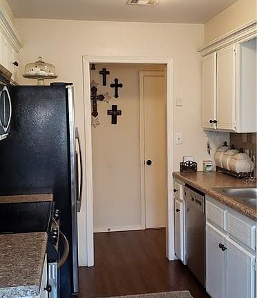 4th image of 408 Leslie Dr