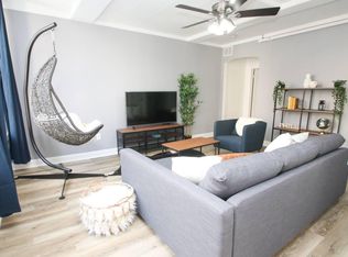 44 S 3rd St, Philadelphia, PA 19106