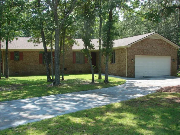 6322 Cardinal Dr, New Bern, NC 28560