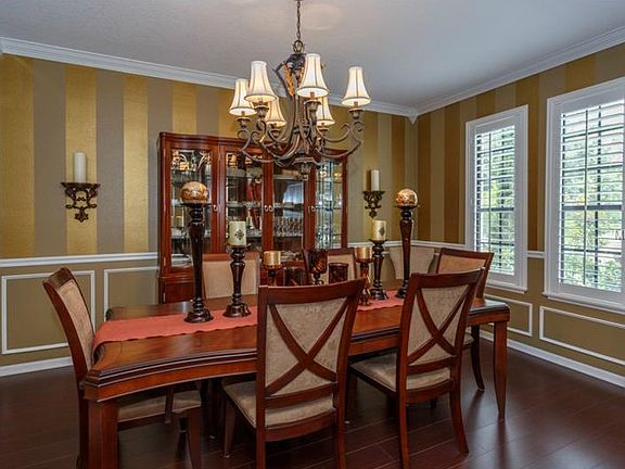 5th image of 985 Country Charm Cir