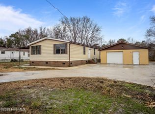 126 Harbord Dr, Midway Park, NC 28544