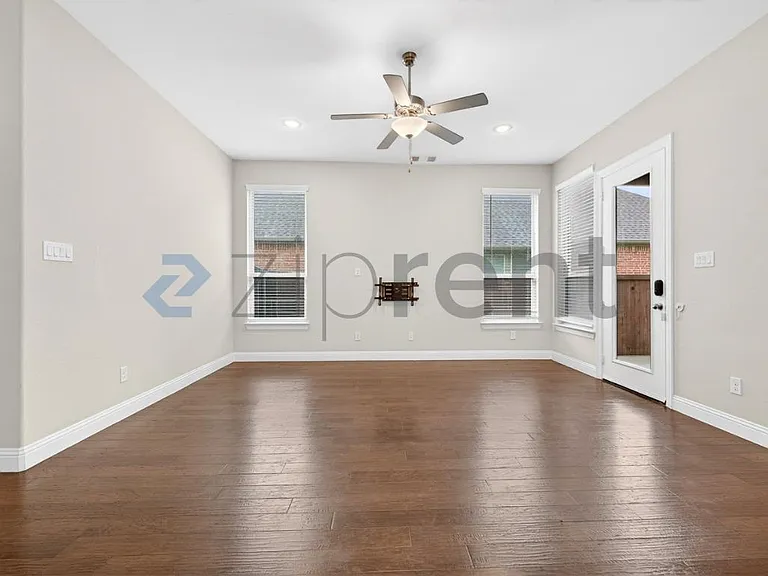8451 Bronzegate Trl — Photo 8