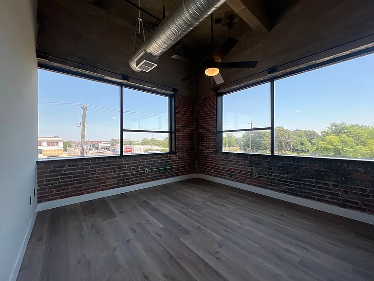 119 E Princess Anne Rd — Photo 105