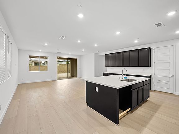 3 web or mls Lennar 11847 SONGBIRD HILL AVE 3