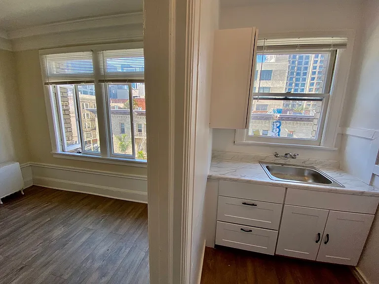 1086 Post St #409 — Photo 4