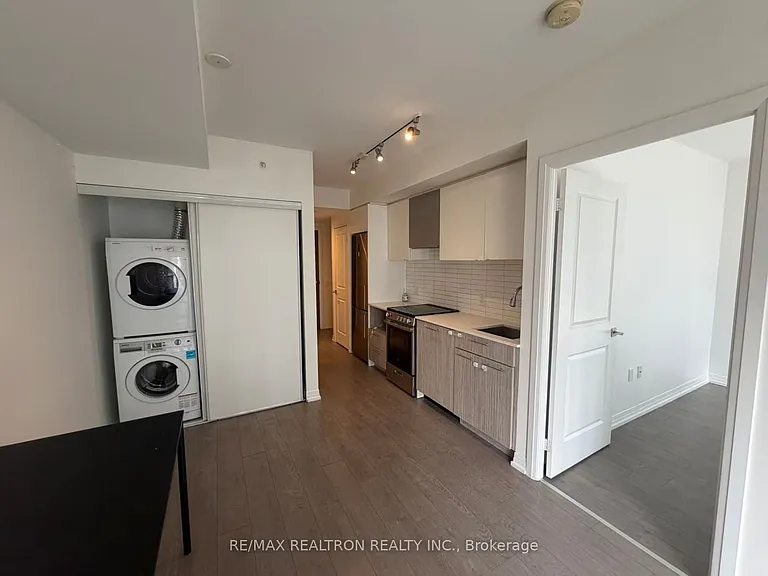 251 Jarvis St #608 — Photo 18
