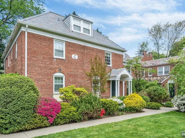 185 E Palisade Ave APT C7b, Englewood, NJ 07631