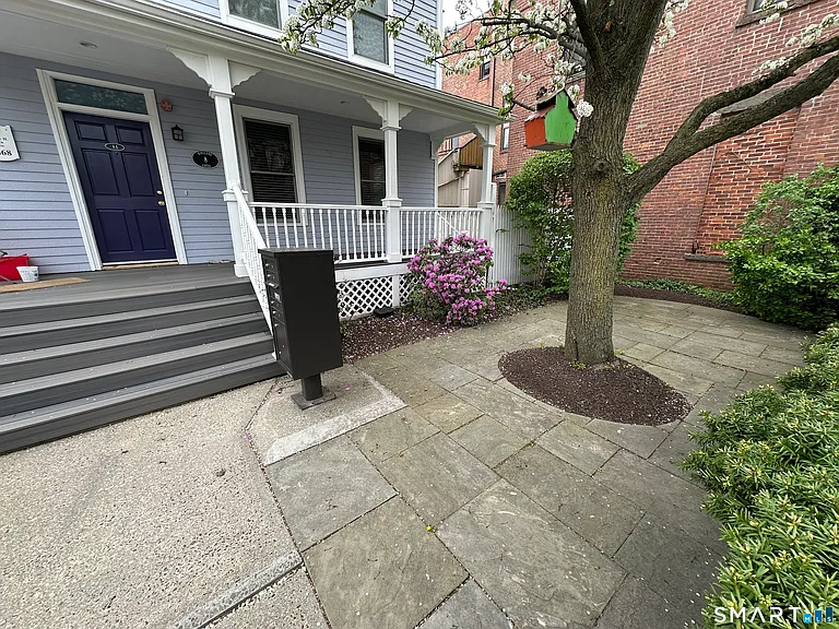 8 Haviland St #A — Photo 3
