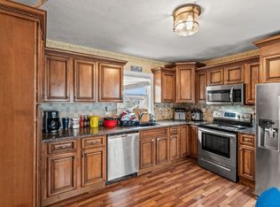 160 Irving St FLOOR 2, Framingham, MA 01702