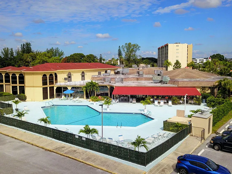 3425 Via Poinciana #201 — Photo 40