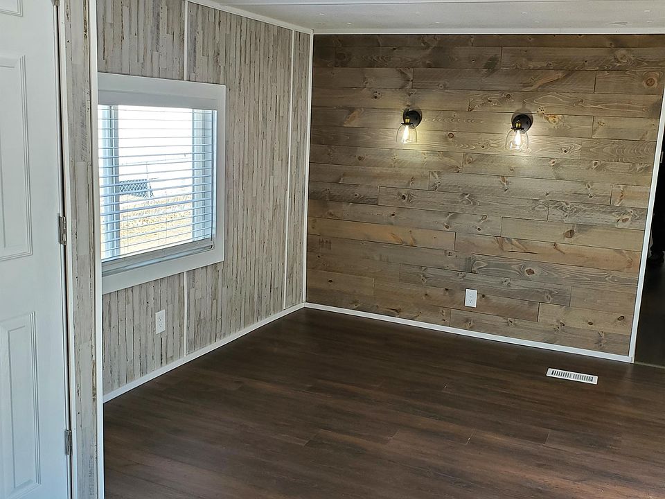 1st image of 818 Ponderosa Ln #6