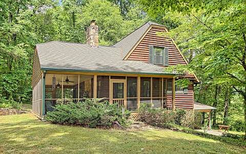 1st image of 411 Azalia Dr