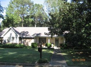 5240 Brookview Dr, Jackson, MS 39272
