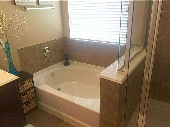5th image of 21435 Biscayne Valley Ln