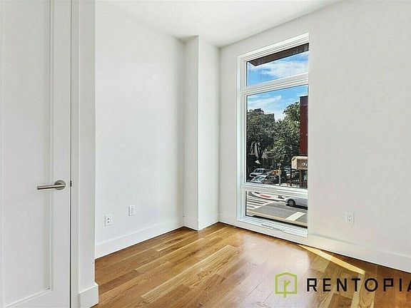 3rd image of 310 Graham Ave #3M