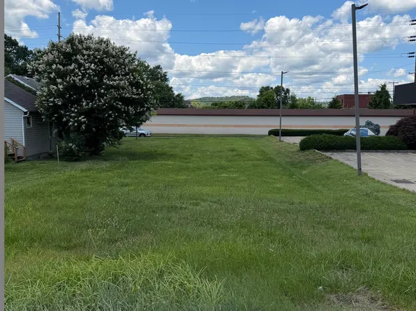 3013 Bradley Rd, Huntington, WV 25704