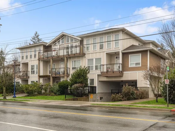 938 Dunford Ave #216, Langford, BC V9B 0M2