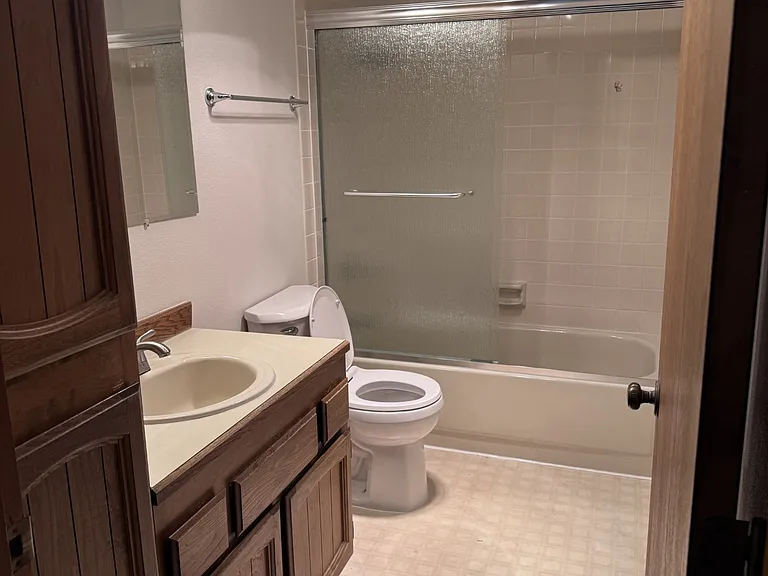 9725 Independence Dr #103 — Photo 7