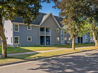 1400 Redfield St APT 7, La Crosse, WI 54601