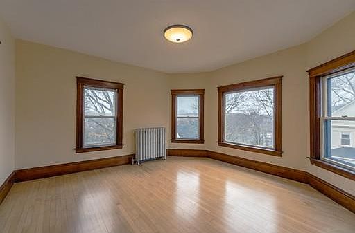 2nd image of 33-35 Dudley St