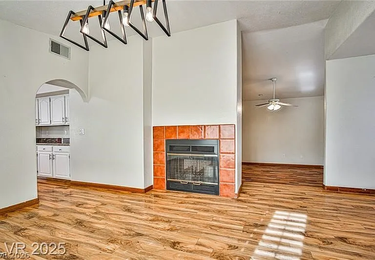 6315 N Park St — Photo 10