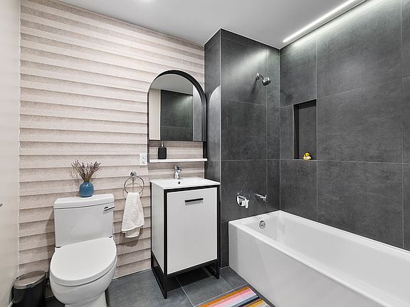 3rd image of 299 E 161st St #205B