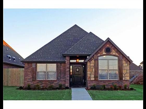 1st image of 3117 SW Riverstone Ave
