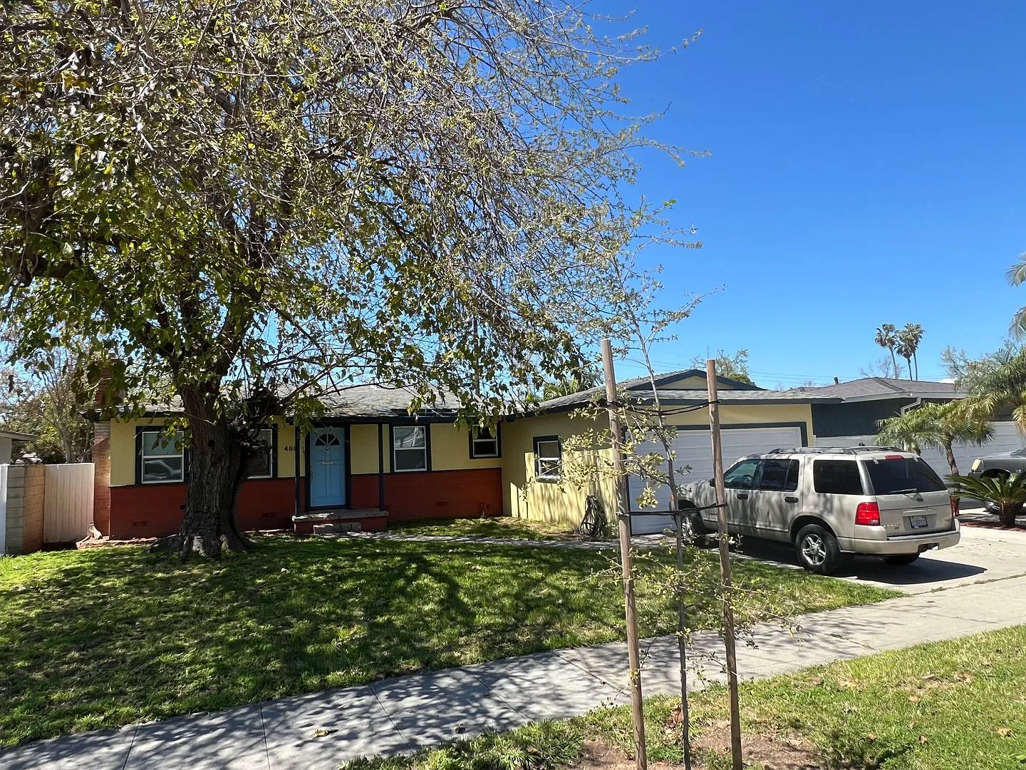 Adorable 3 Bed, 1 Bathroom Single Family Home in Orange — Photo 1