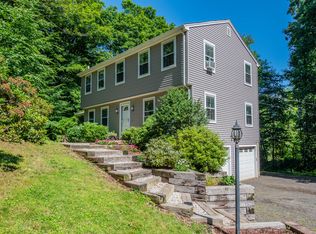 155 Wilderwood Dr, Guilford, CT 06437