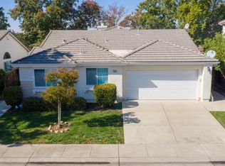 9528 Lakewind Ln, Elk Grove, CA