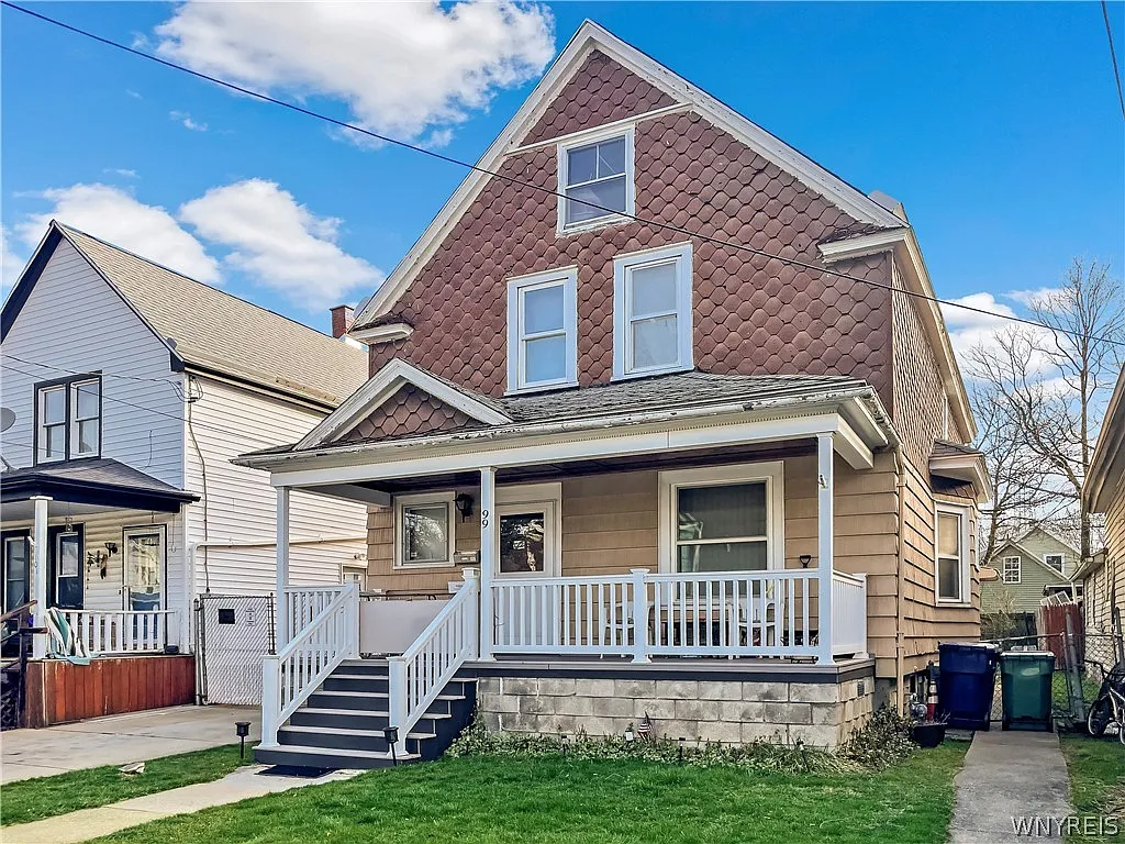 99 Gorton St photo 1