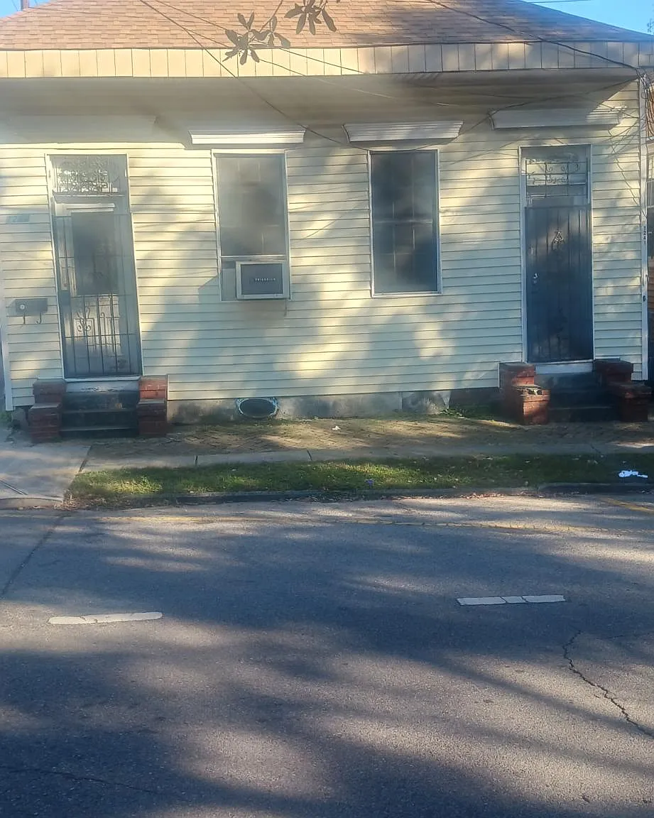 1241 Saint Roch Ave — Photo 1