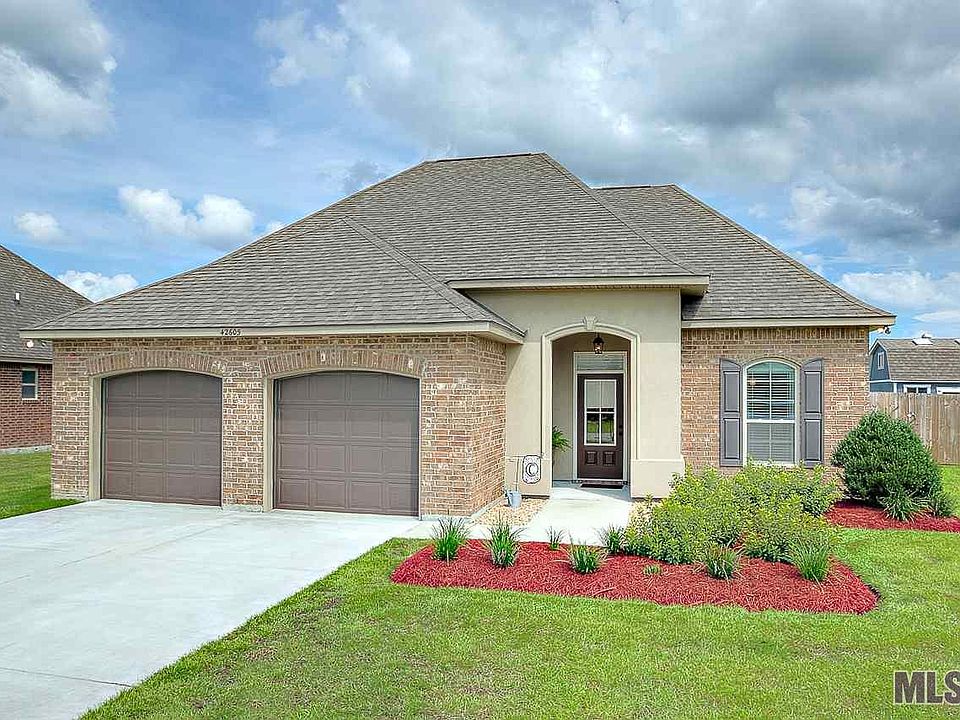 1st image of 42605 Wynstone Dr