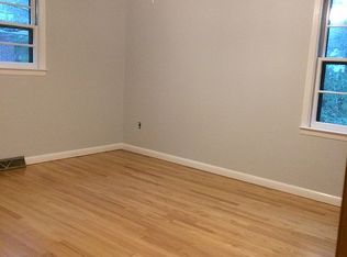 1107 Belvedere Dr, Hanahan, SC 29410