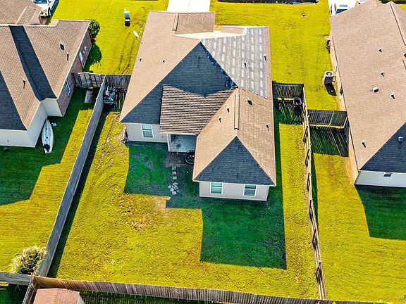 3rd image of 117 Petal Ave