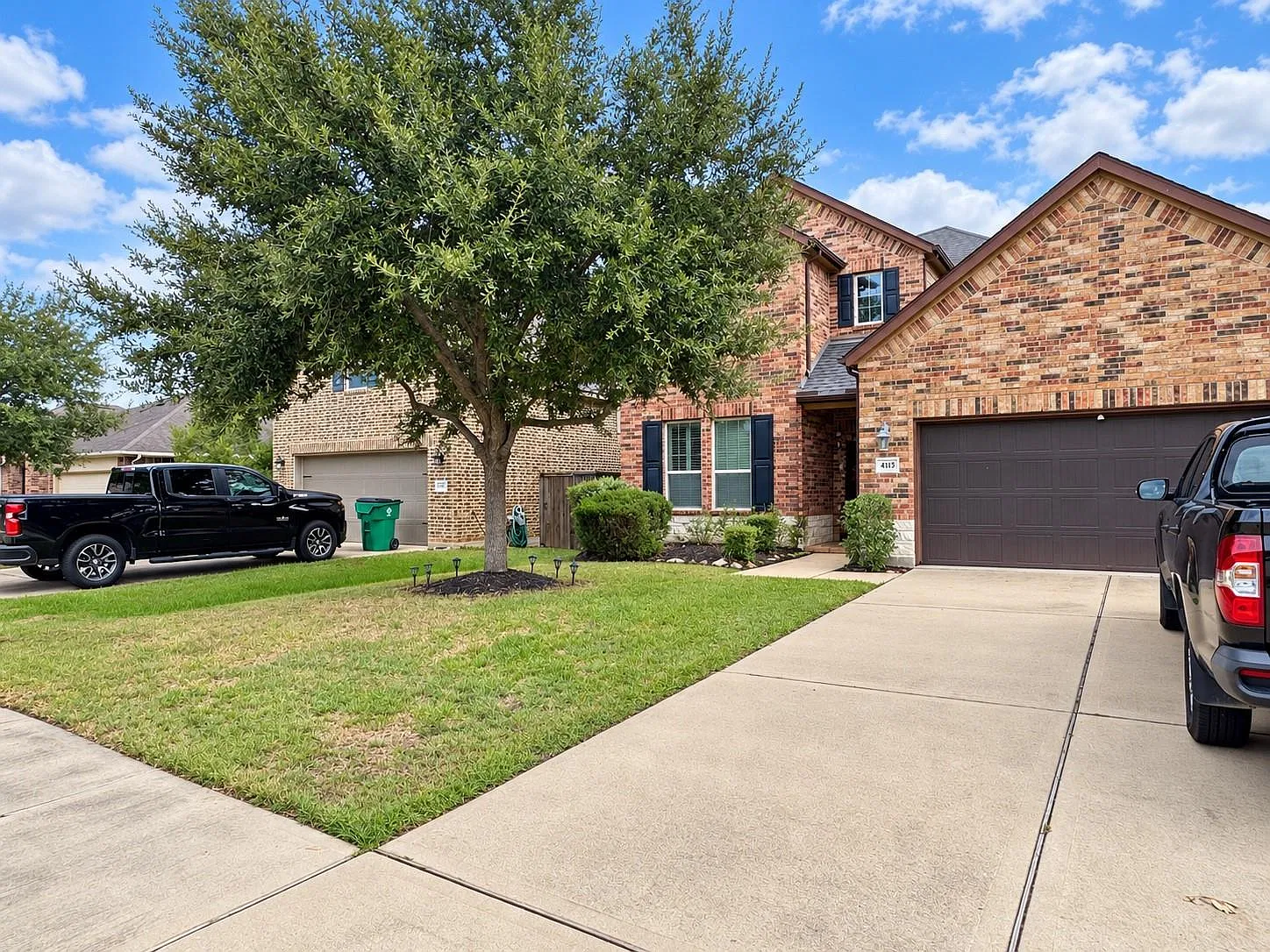 4 bed, 3.0 bath, 2693 sqft, $2,900 — Photo 2