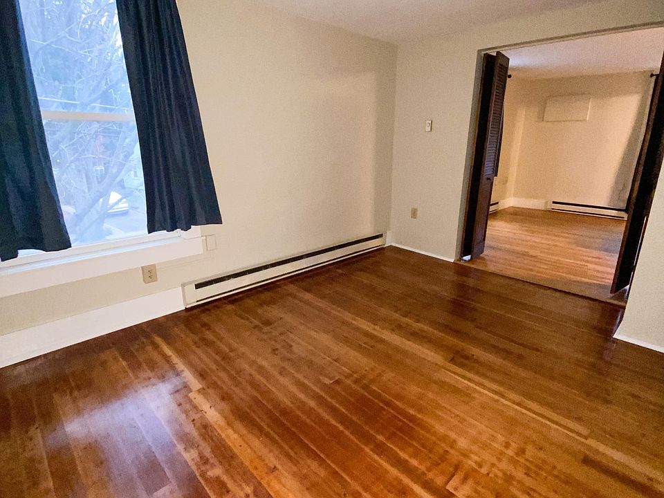 1st image of 9 Clark St
