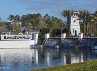 530 Adirondack Dr, Saint Johns, FL 32259