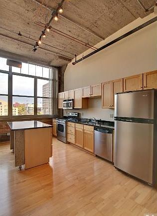 3rd image of 521 7th St S #505
