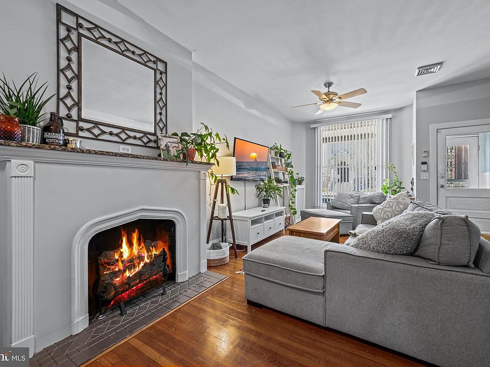 1st image of 633 S Conkling St