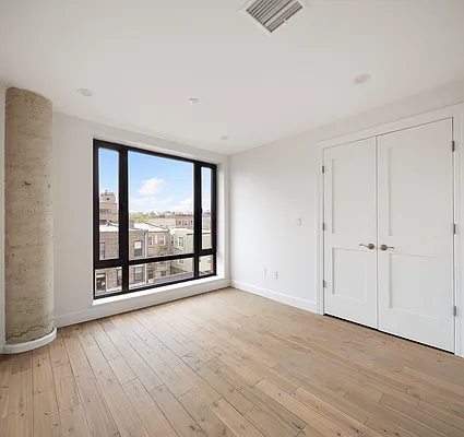 Rented by Compass | media 12